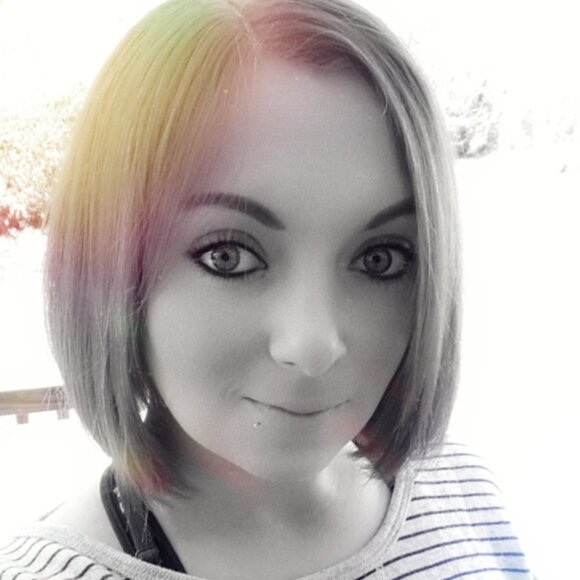 Meet your Posher, Ashley - Picture 1 of 1